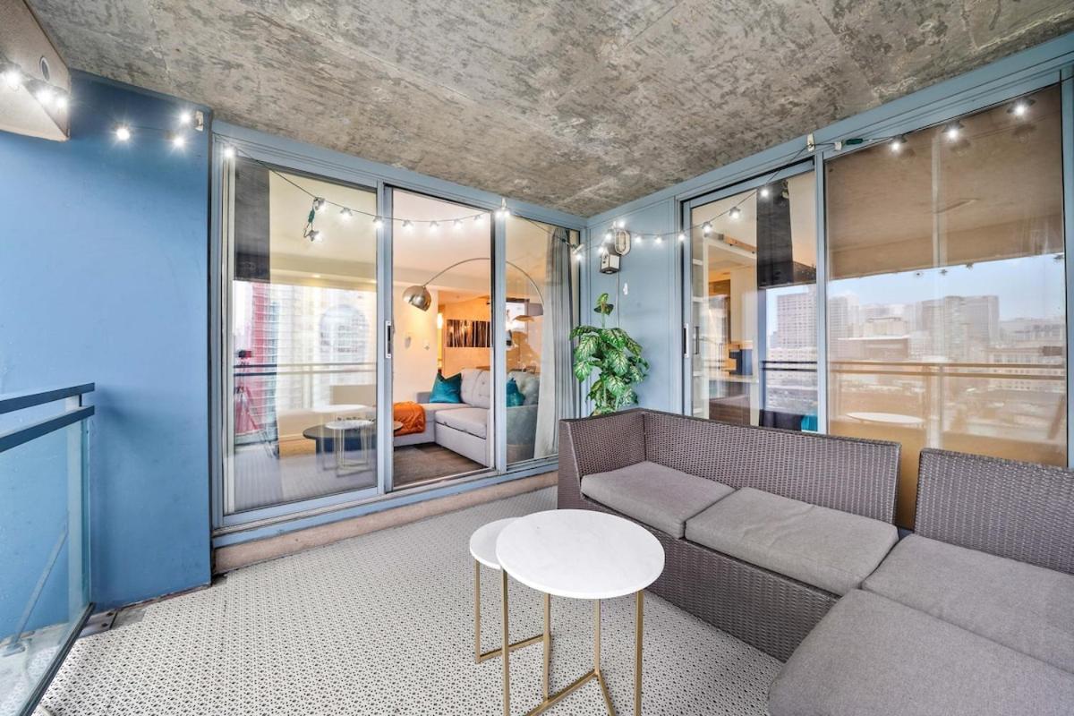 Beautiful 2 Bed Home Dt With Free Parking 溫哥華 外观 照片