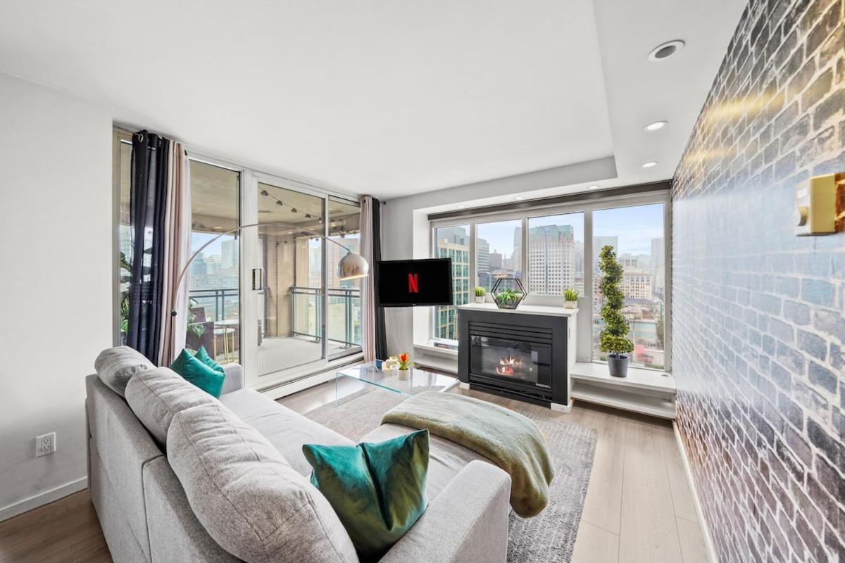 Beautiful 2 Bed Home Dt With Free Parking 溫哥華 外观 照片