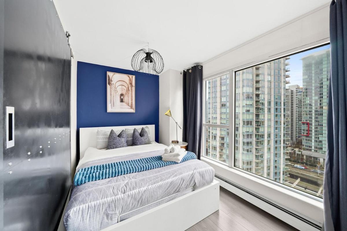 Beautiful 2 Bed Home Dt With Free Parking 溫哥華 外观 照片