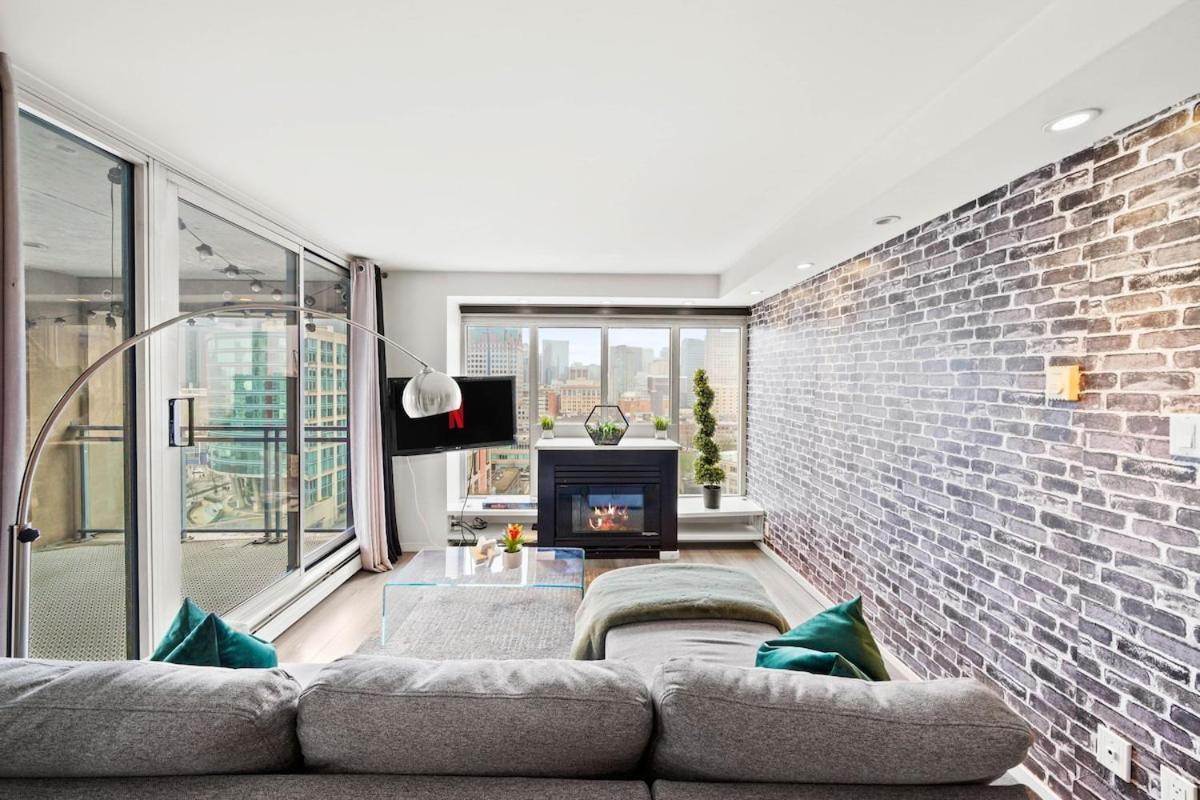 Beautiful 2 Bed Home Dt With Free Parking 溫哥華 外观 照片